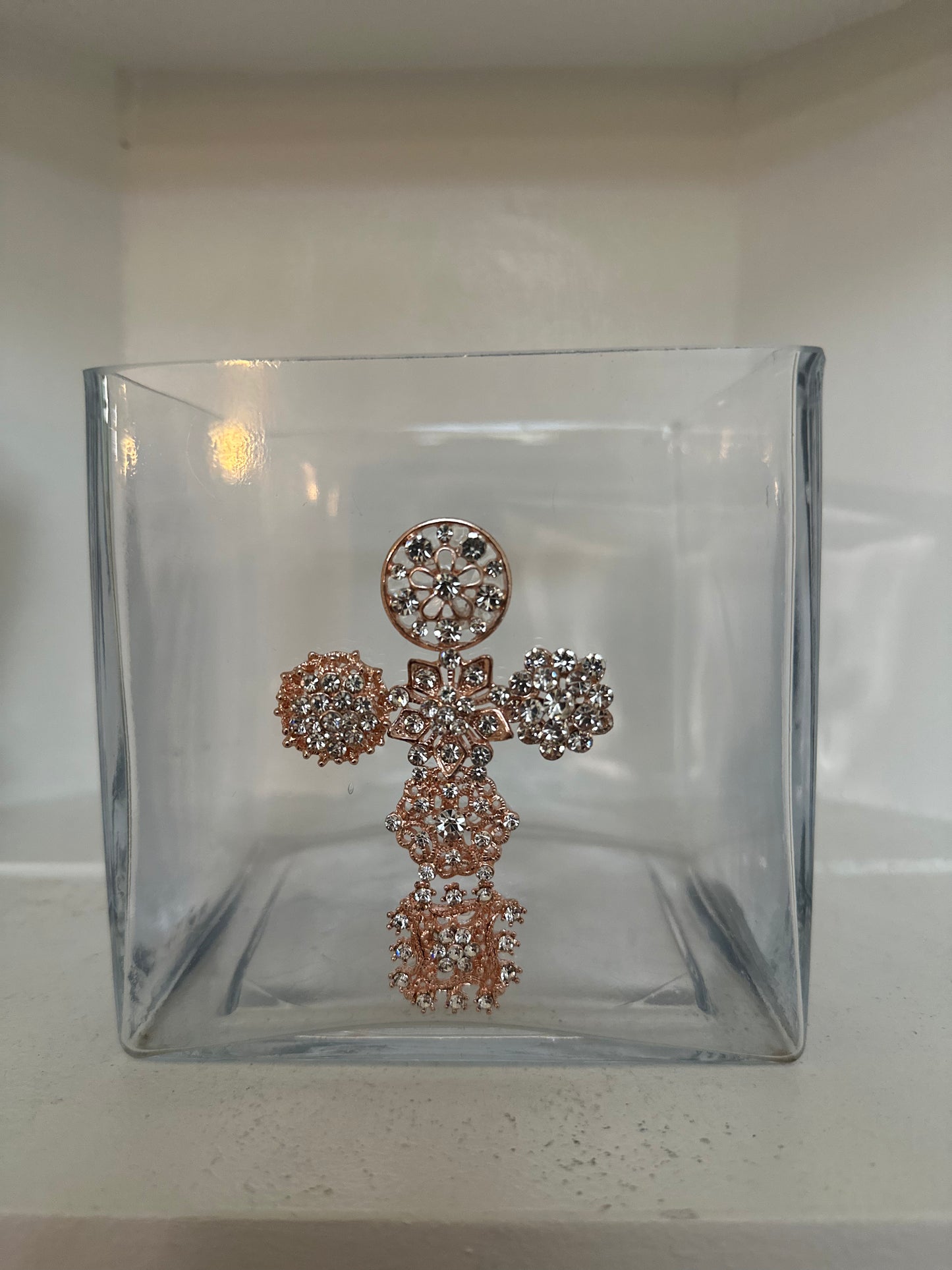 Vases with Personality Ms. Elham | Upcycled Brooches with Crystals in Cross Formation, Honoring Influential Women on the Artist’s Journey